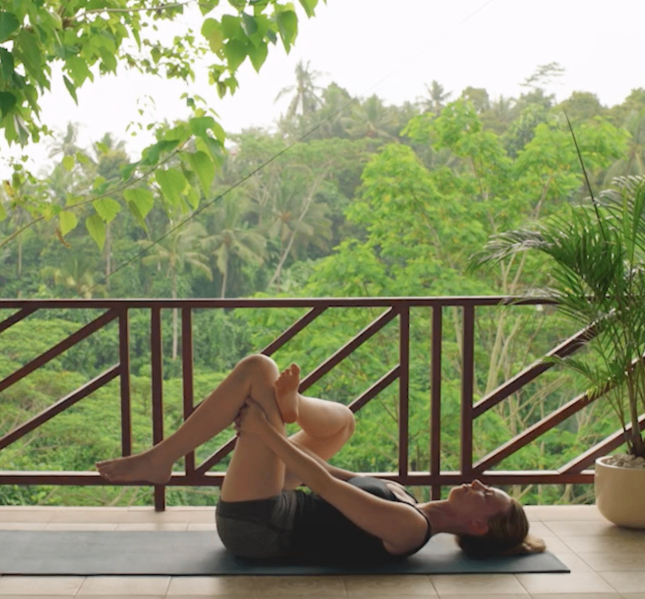 Week 07: Follow the sun postpartum yoga practice