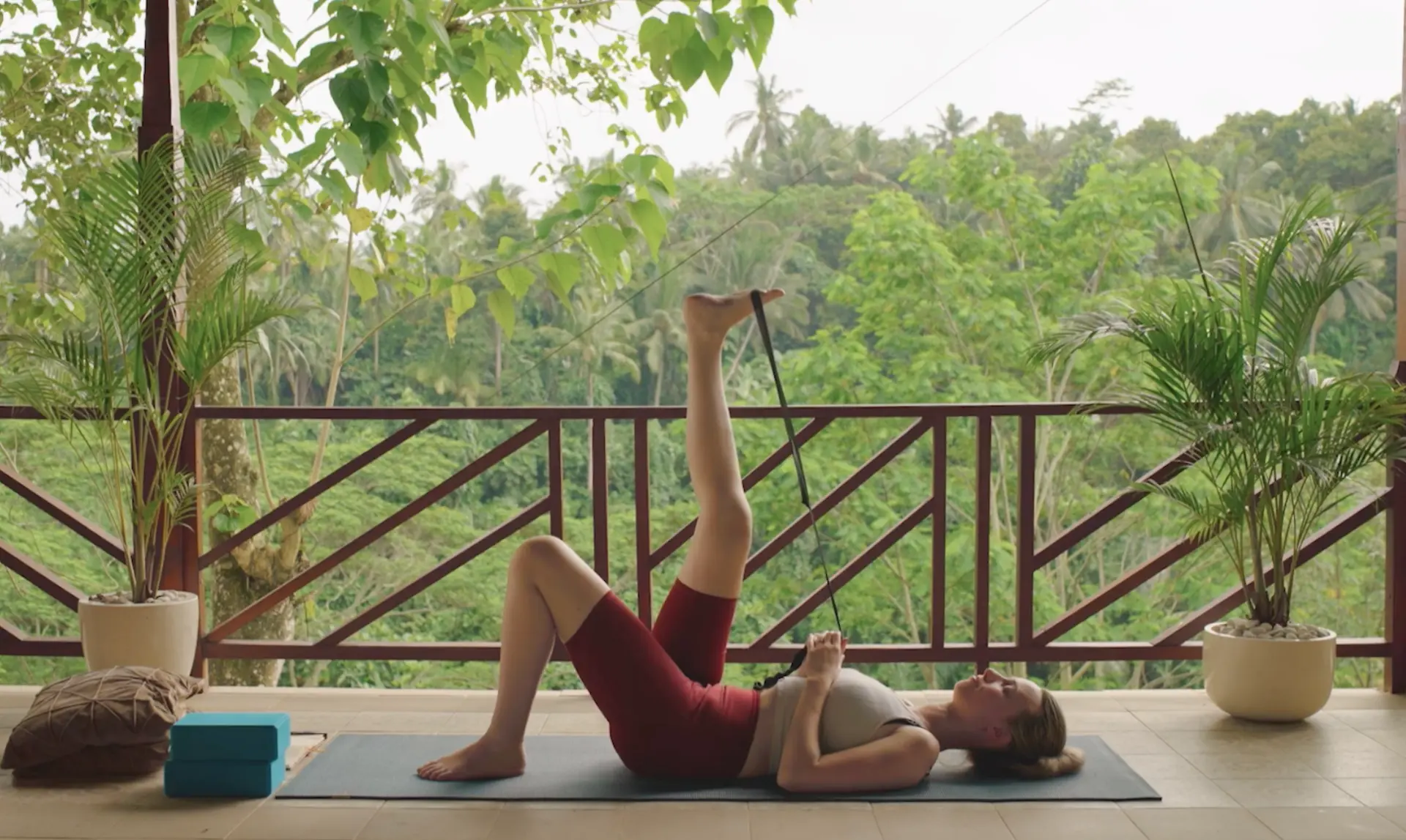 Week 04: Hamstrings and ankles postpartum yoga practice